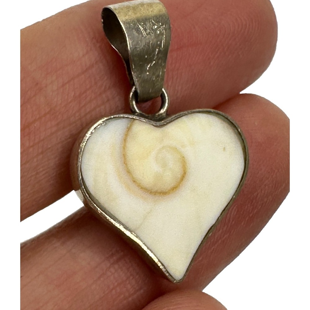 Sterling Silver Heart Shell Pendant 925 Cream‎ Genuine Seashell Beach